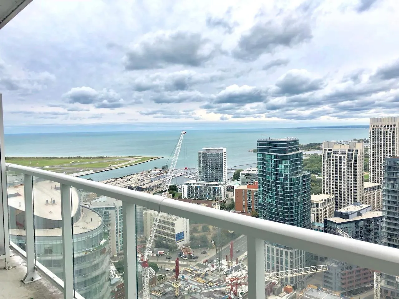 Simply Comfort. Amazing Downtown Apartments Toronto 0*,  Canada